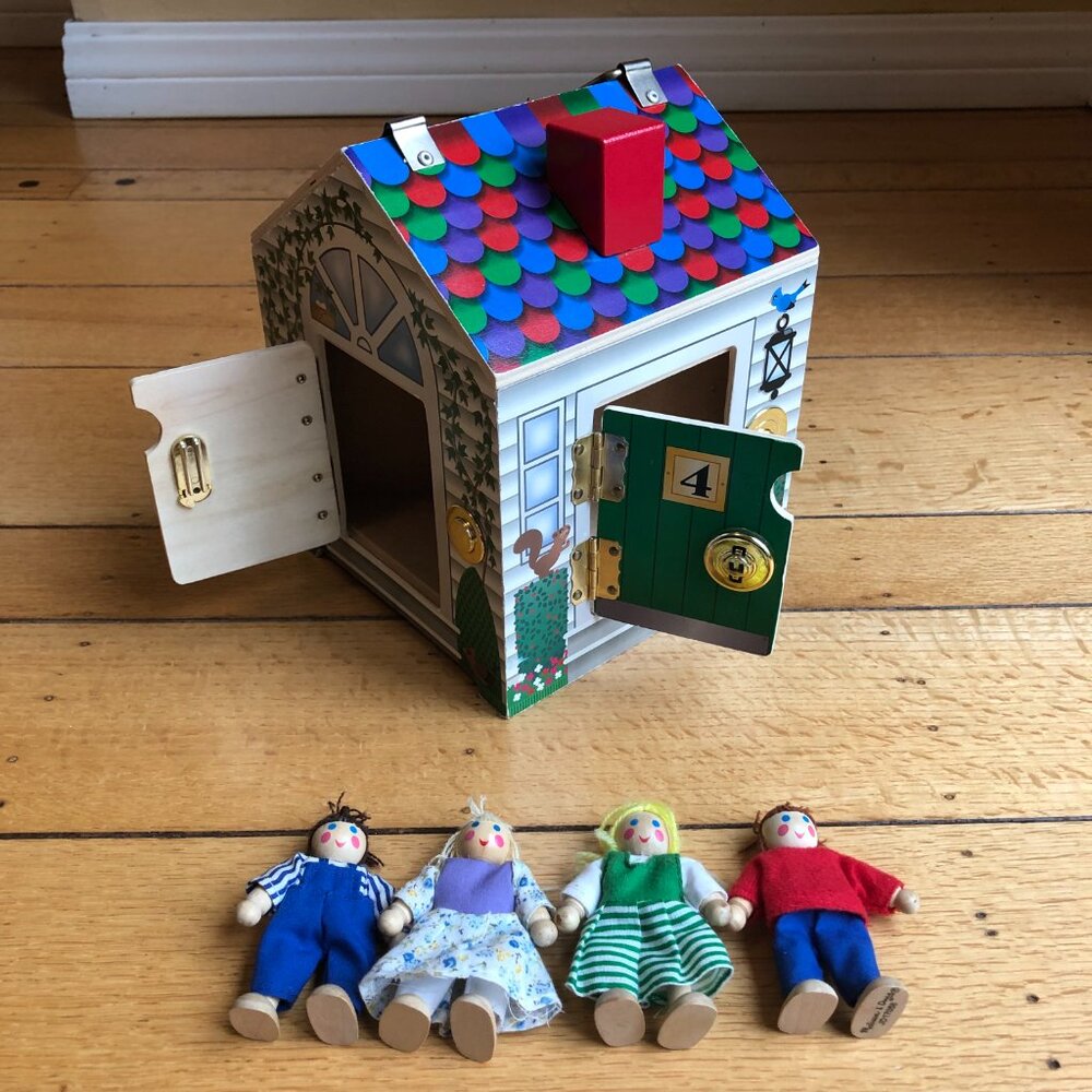 Melissa & Doug Wooden Doorbell House w/ 4 Dolls and 4 Keys